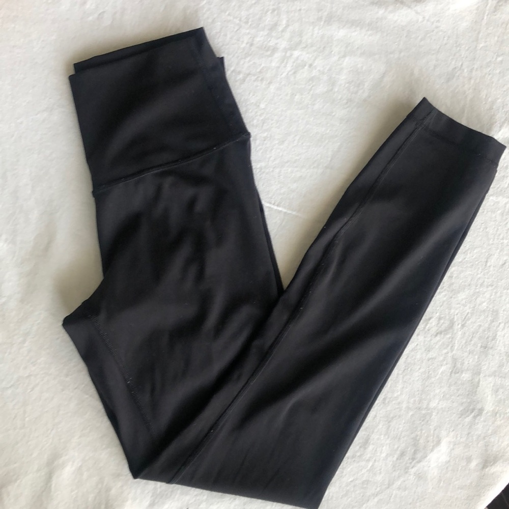 Lululemon wunder under Luxtreme 7/8 length black size 4
